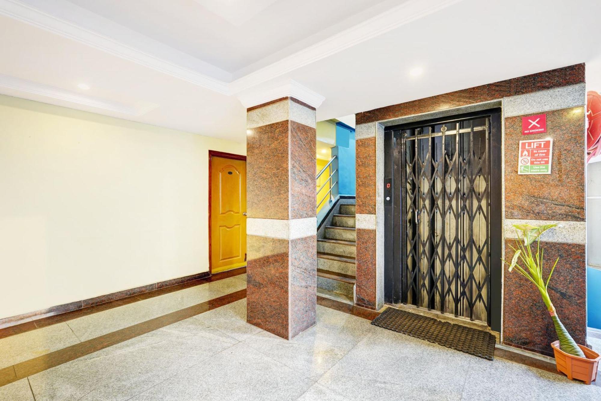 Super Hotel O Padmavathi Puram Near Railway Station Tirupati Dış mekan fotoğraf