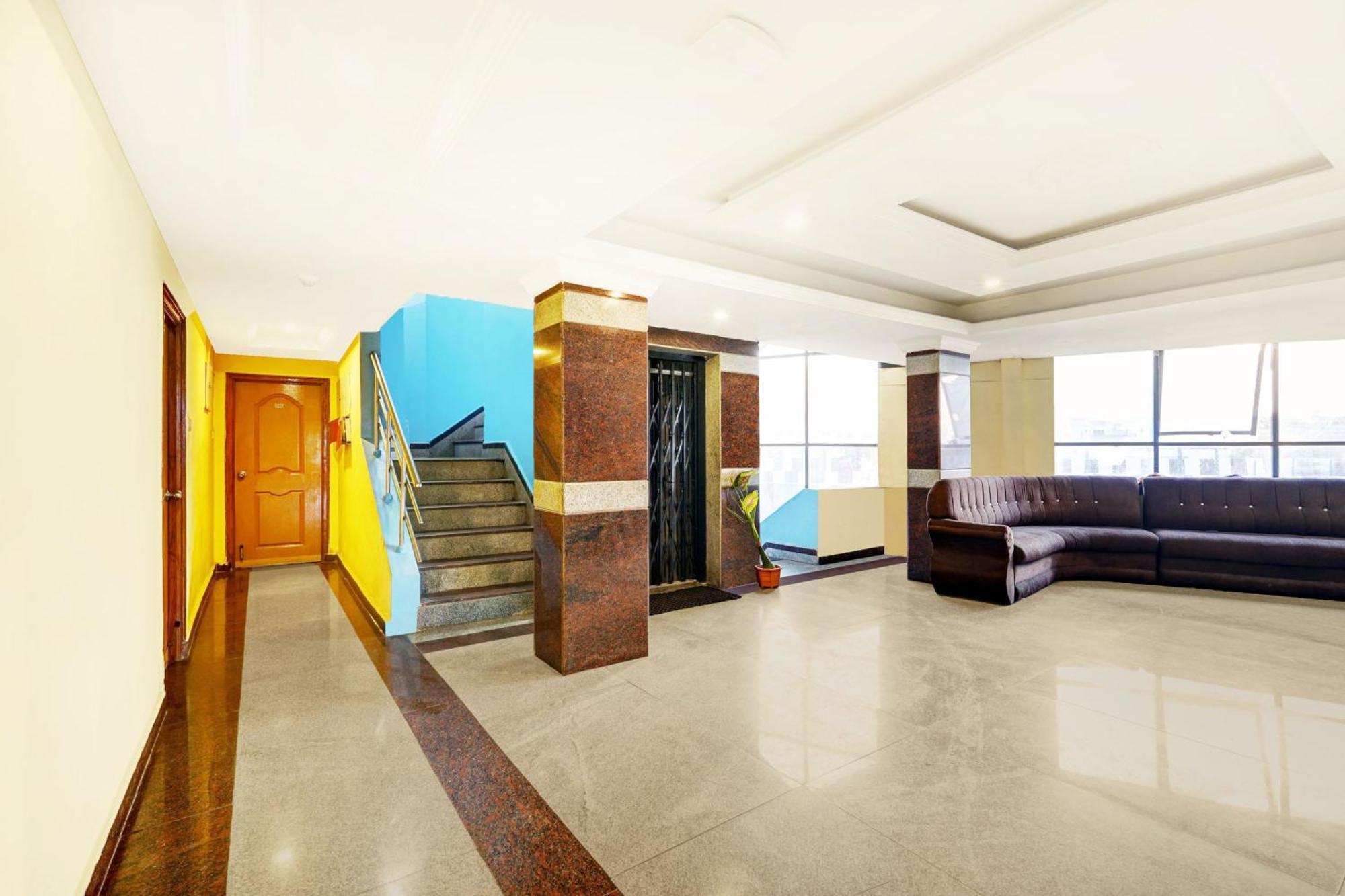 Super Hotel O Padmavathi Puram Near Railway Station Tirupati Dış mekan fotoğraf