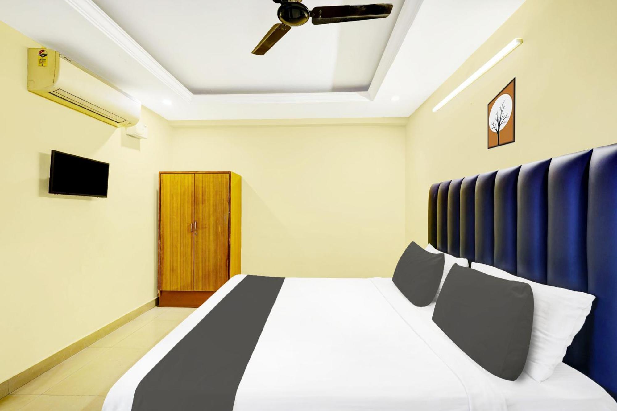 Super Hotel O Padmavathi Puram Near Railway Station Tirupati Dış mekan fotoğraf